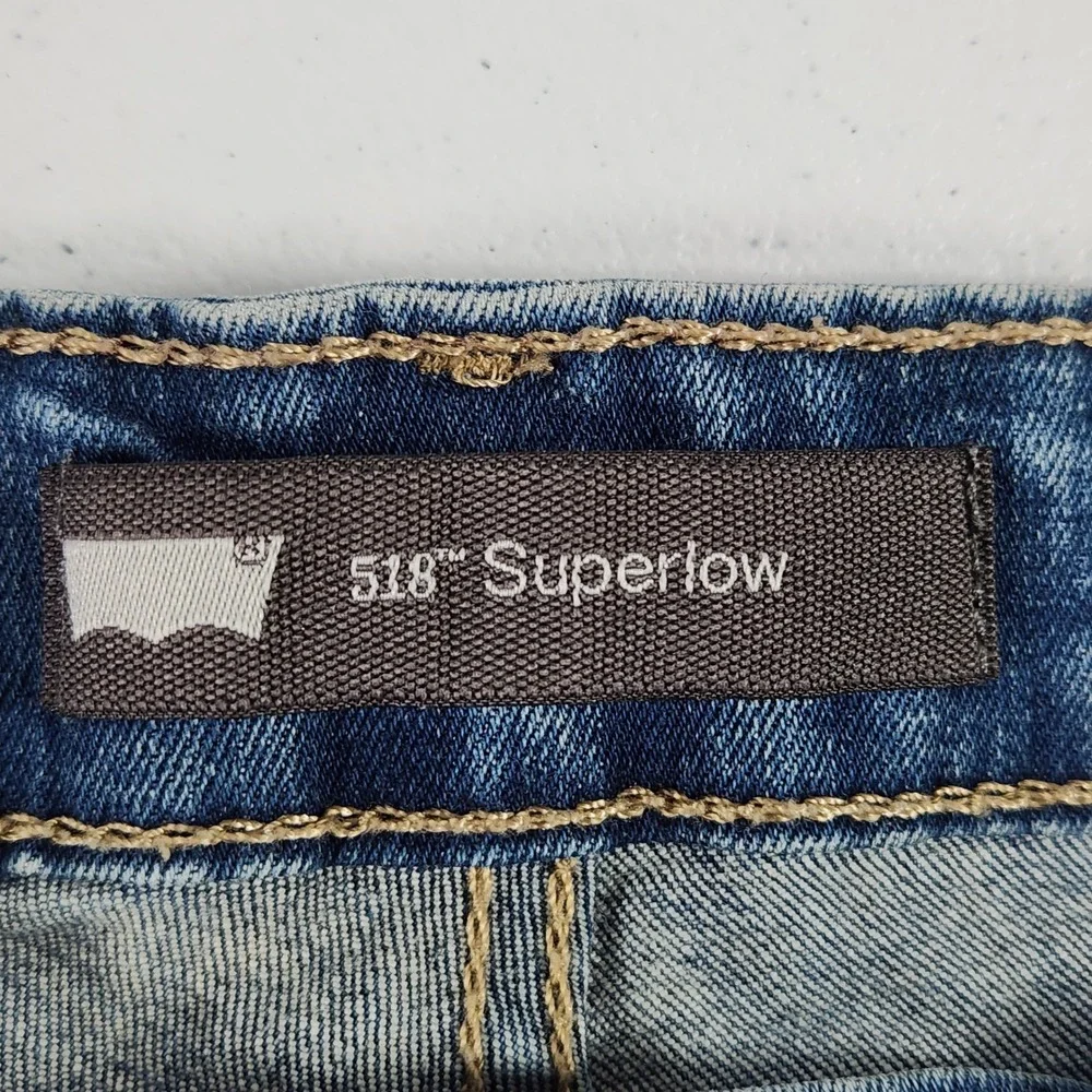Levis 518 Superlow Bootcut Jeans‎ Womens 9M W29 L32 Medium Wash Blue 11518-0091